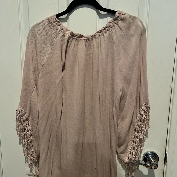 Woman’s beige blouse with decorative sleeves - Picture 6 of 6